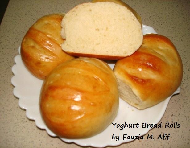 Yoghurt Bread Rolls