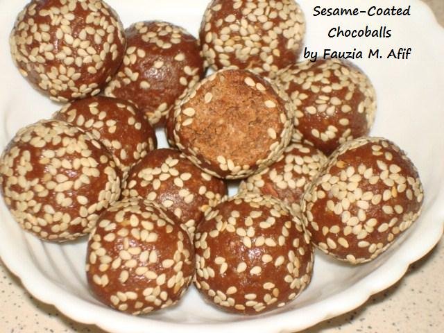 Sesame-Coated Chocoballs