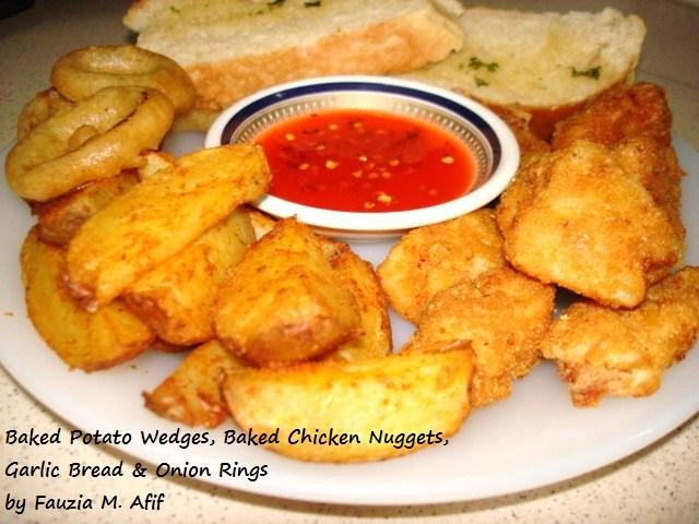 Baked Nuggets & Potato Wedges, Onion Rings & Garlic Bread